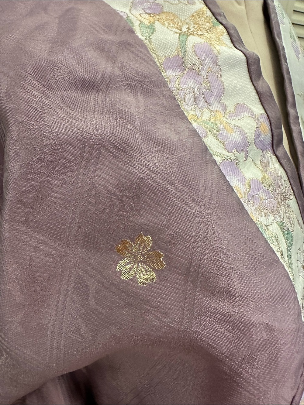 Hanfu Top | Lavender Wrap Jacket with Floral Trim - Picture 4 of 5